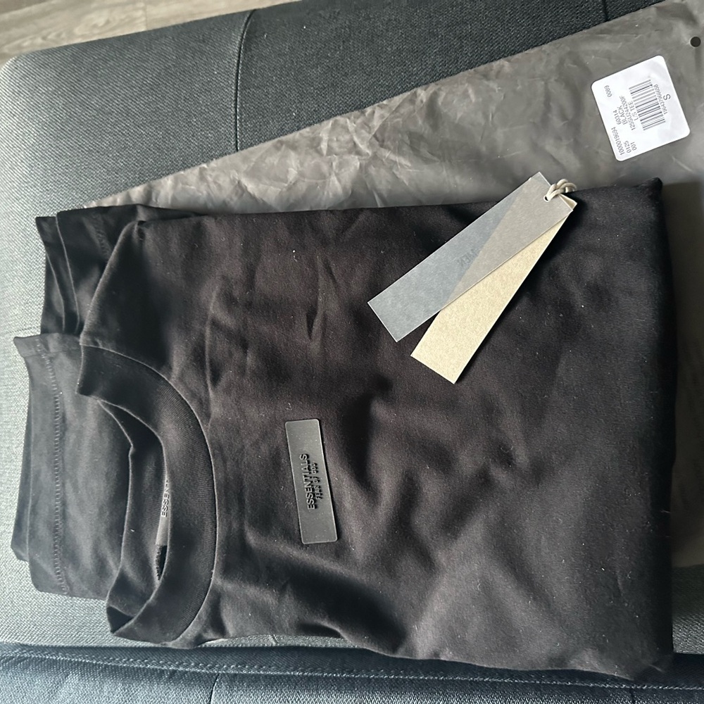 Essentials long sleeve